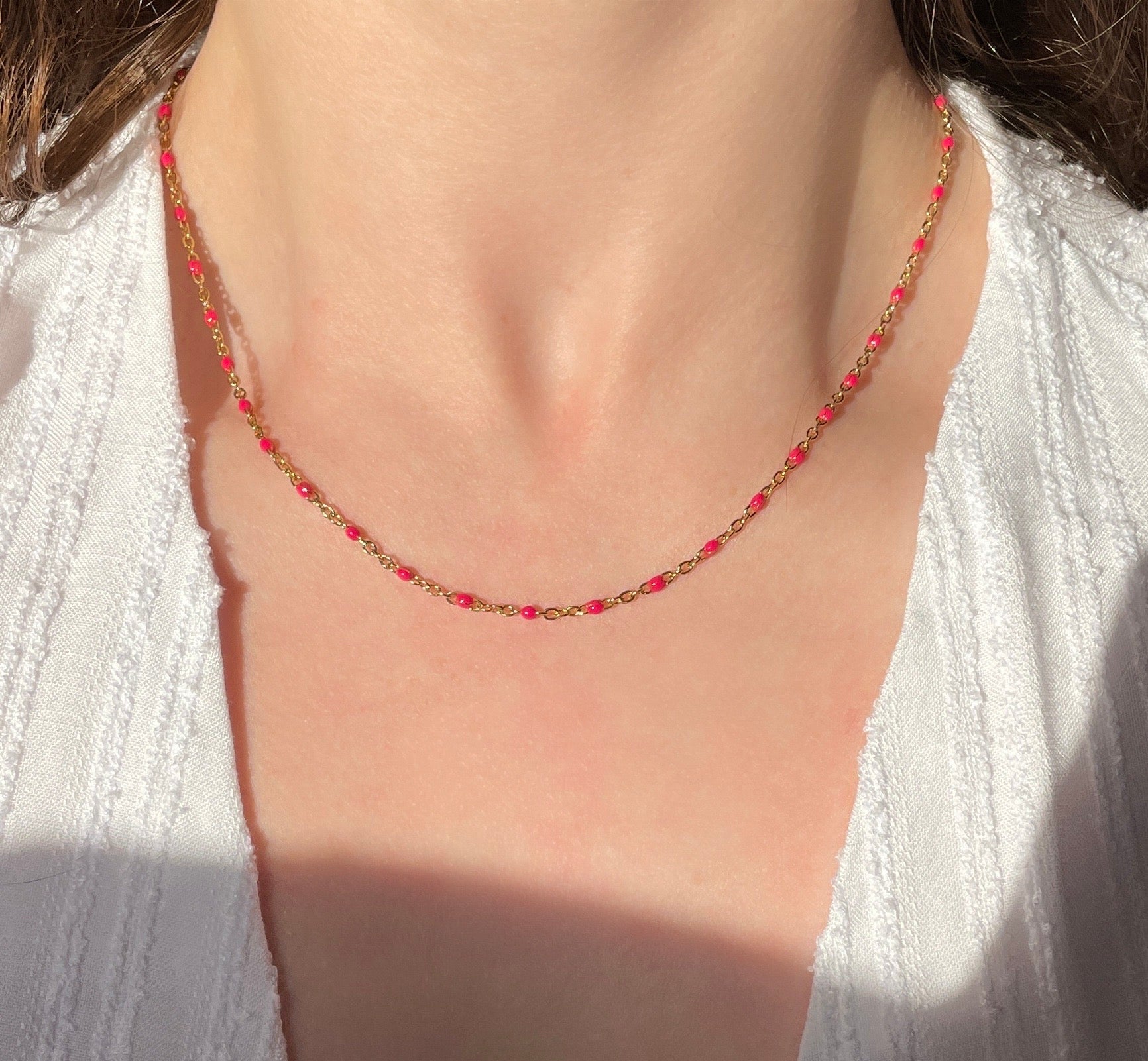 DELICATE GOLD NECKLACE