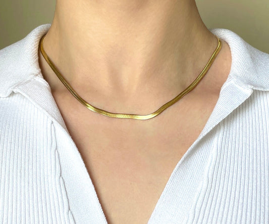 MADDY GOLD NECKLACE