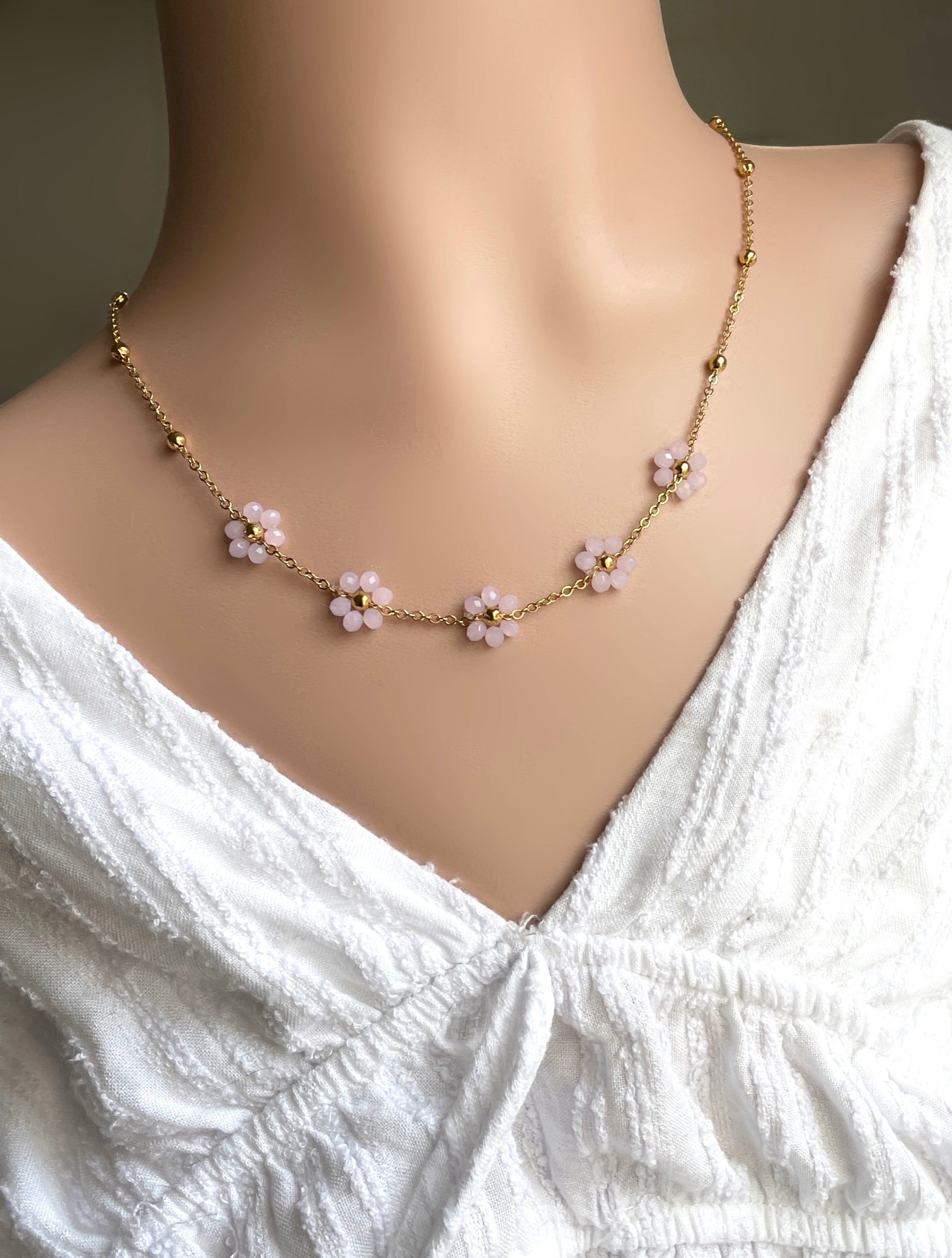 ROSA NECKLACE