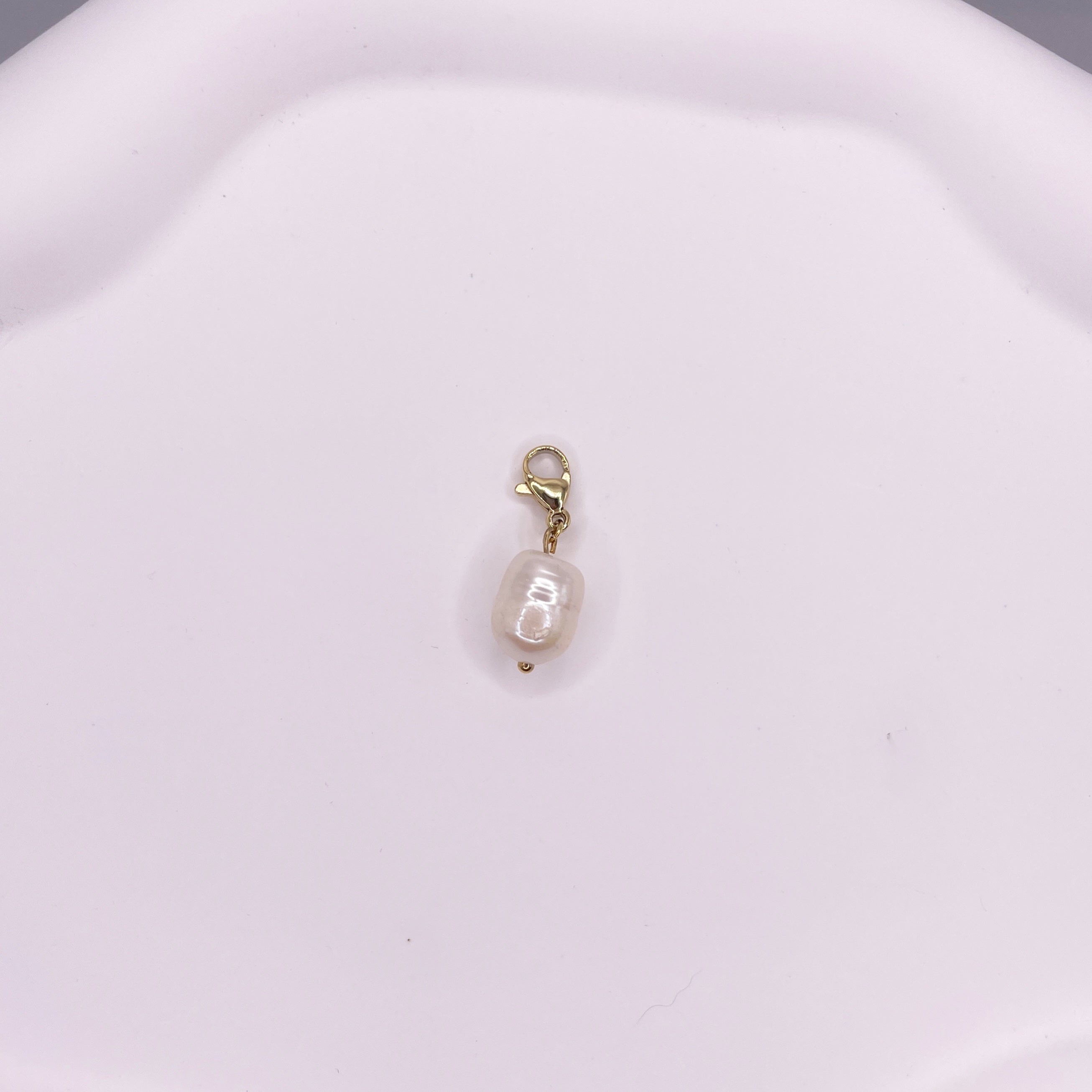 FRESHWATER PEARL CHARM