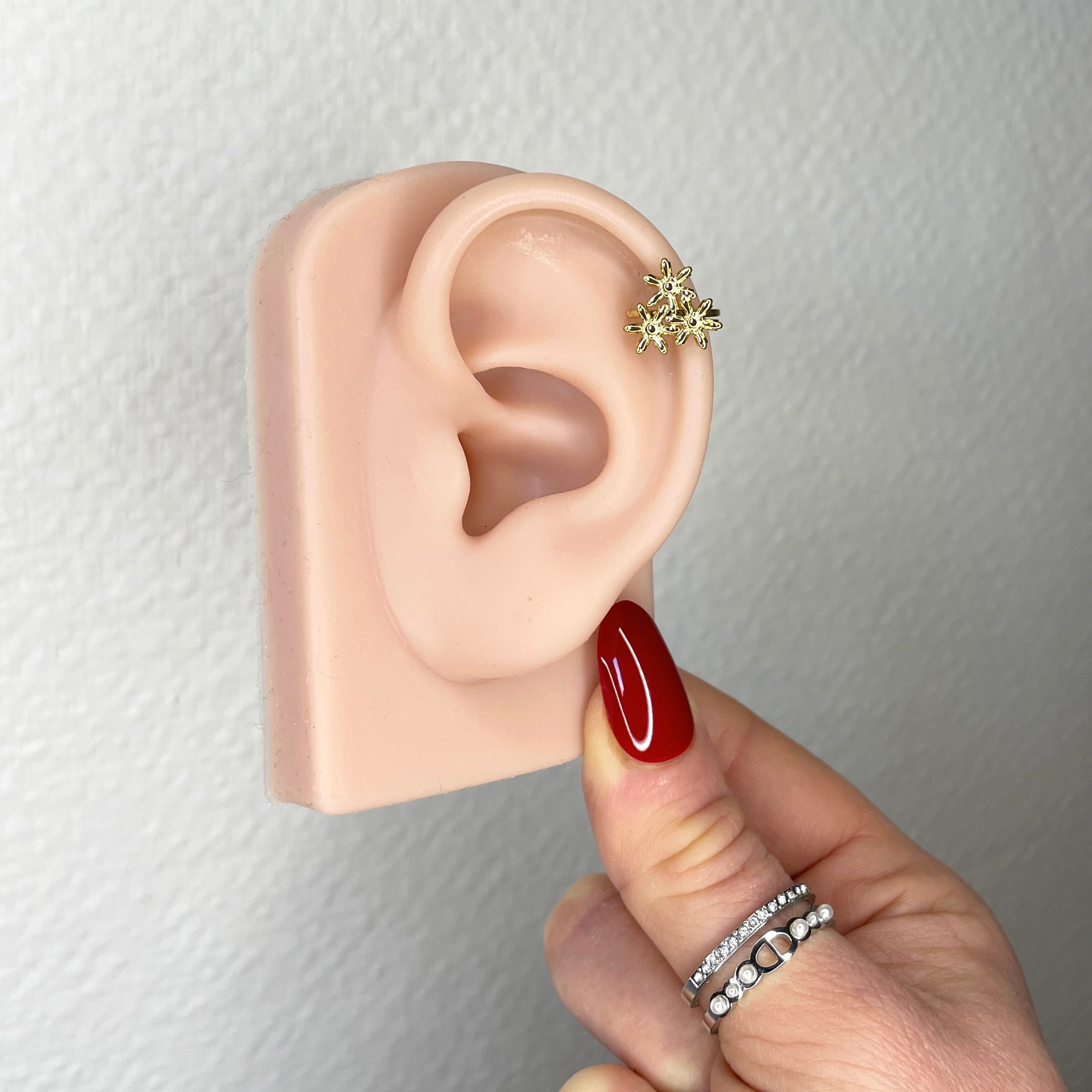 EAR CUFF JADE