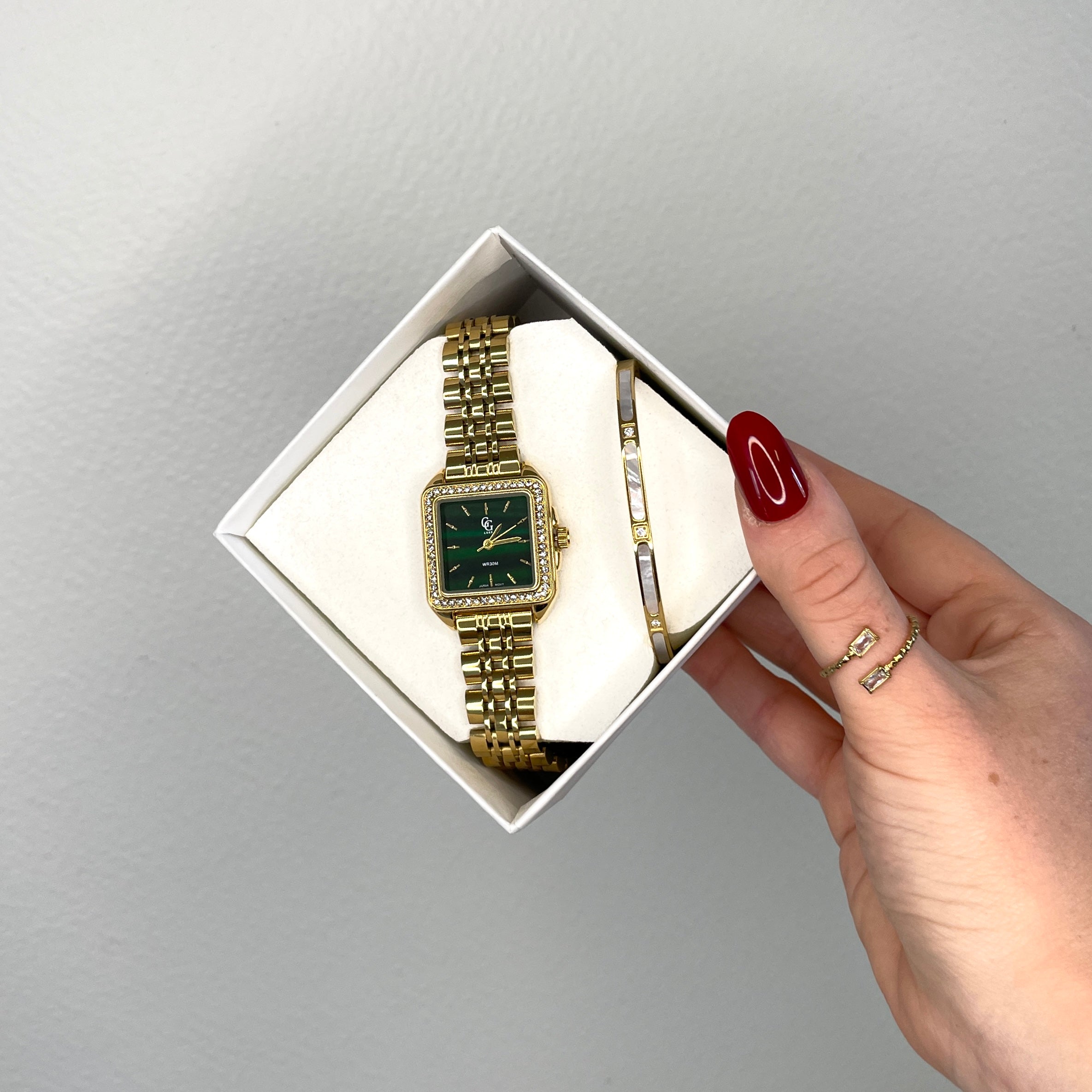 MIREYA WATCH BOX + MOTHER-OF-PEARL BANGLE