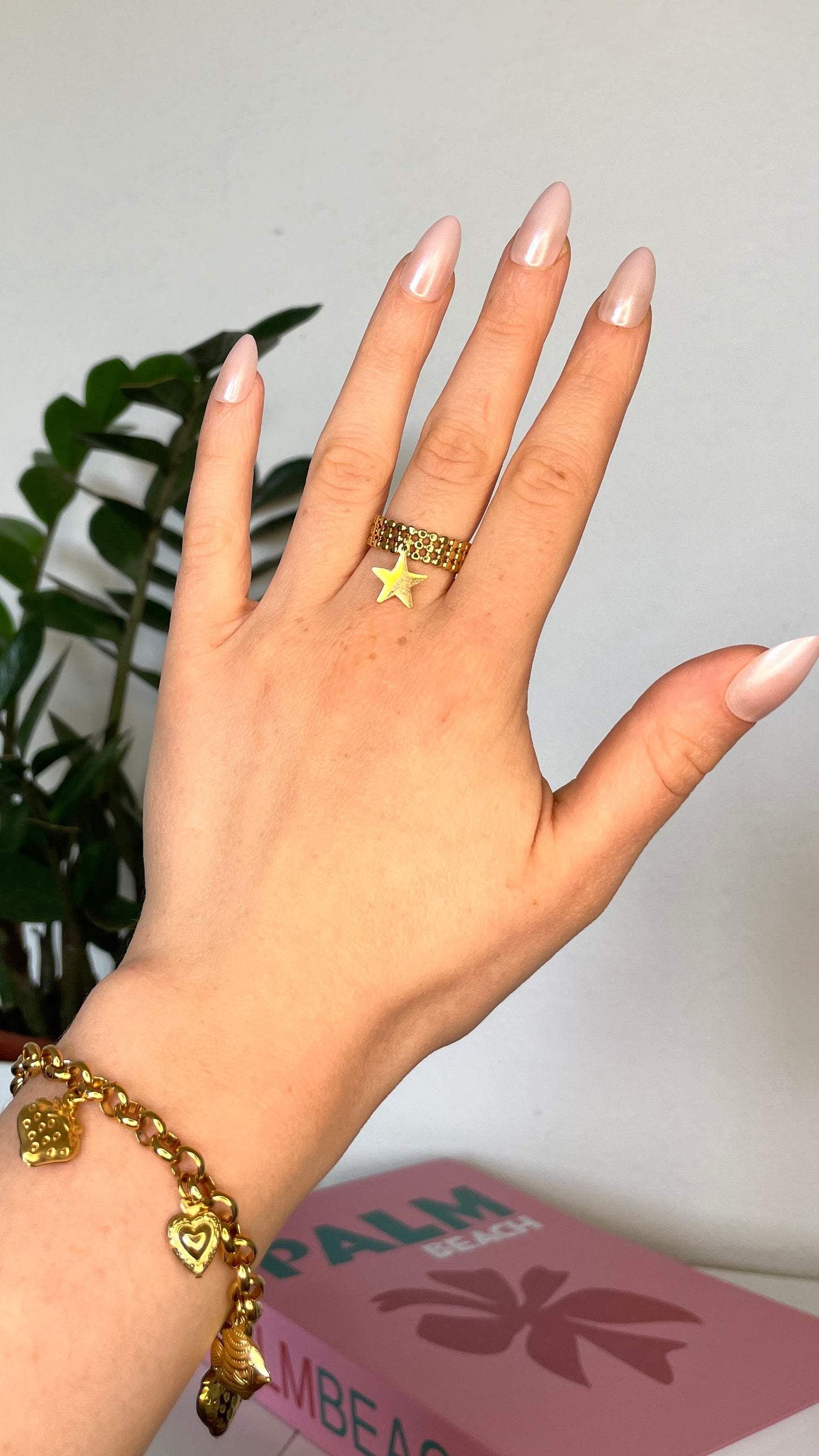 STAR RING