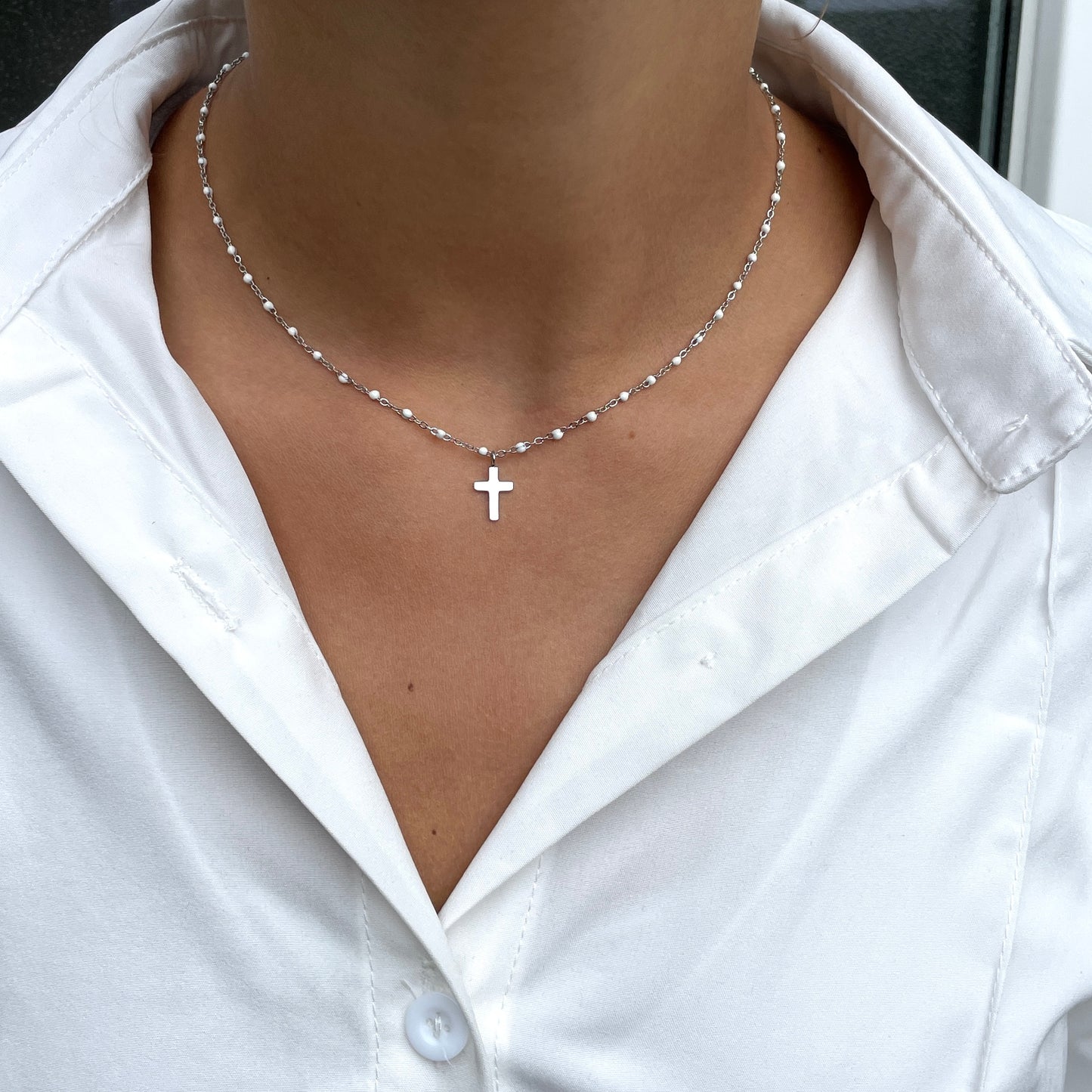 CROSS NECKLACE